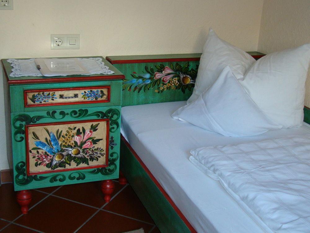 באד פטרסטאל-גריסבאך Hotel Hirsch מראה חיצוני תמונה