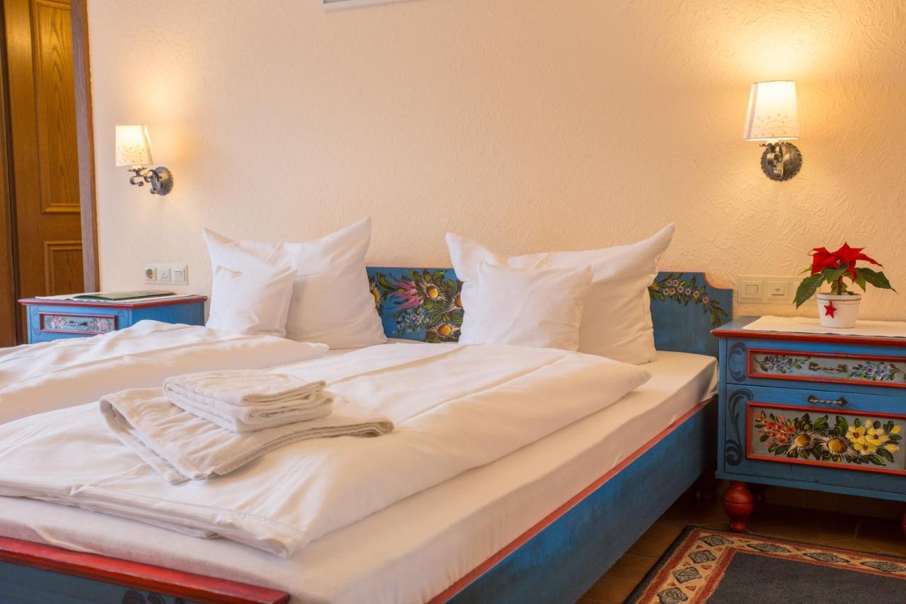 באד פטרסטאל-גריסבאך Hotel Hirsch מראה חיצוני תמונה